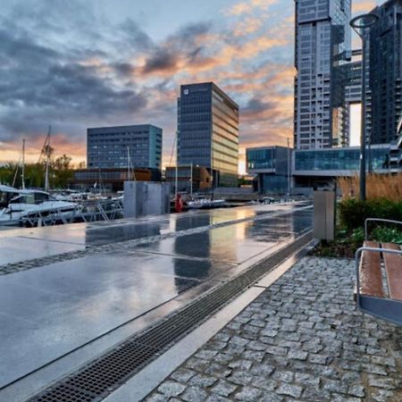 Sea Towers Apartament 27- Min 2 Noce Гдыня Экстерьер фото